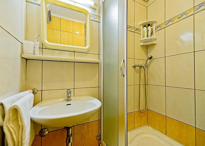 Apartamento With Parking Space Postira, Brac - 2913 Postira
