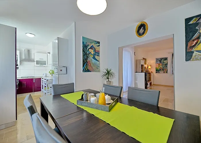Apartamento With Parking Space Postira, Brac - 2913 Postira