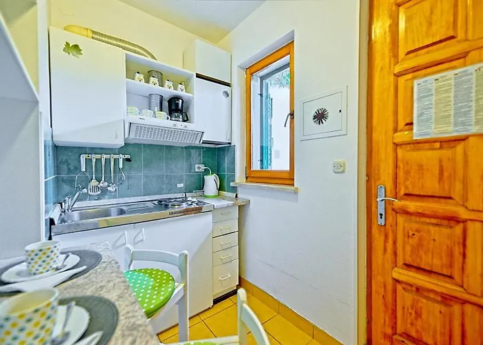 Apartamento With Parking Space Postira, Brac - 2913 Postira