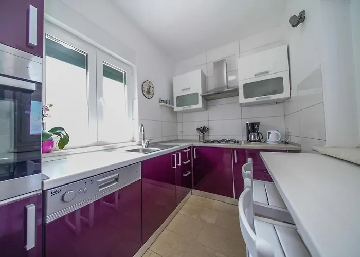 Apartamento With Parking Space Postira, Brac - 2913 *