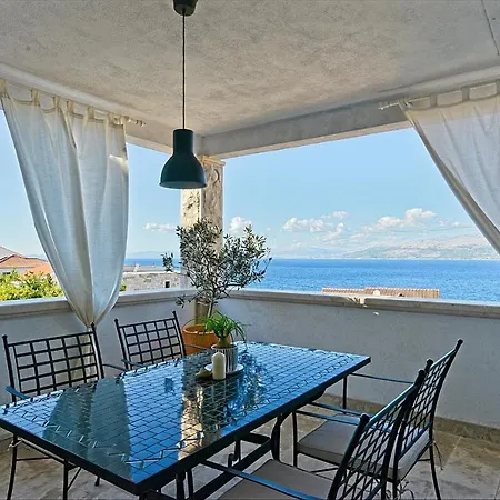 With A Parking Space Postira, Brac - 2913 Apartment Postira