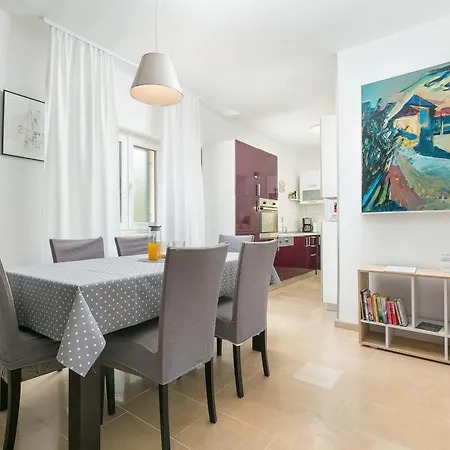 Апартаменты With Parking Space Postira, Brac - 2913