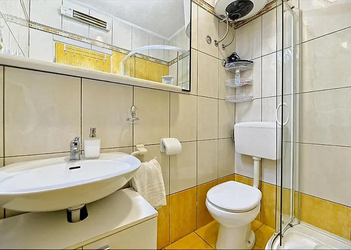 Apartment With Parking Space Postira, Brac - 2913 Postira