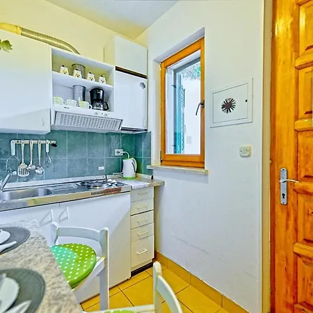 Apartman With Parking Space Postira, Brac - 2913 Postira