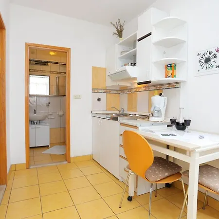Apartman With Parking Space Postira, Brac - 2913